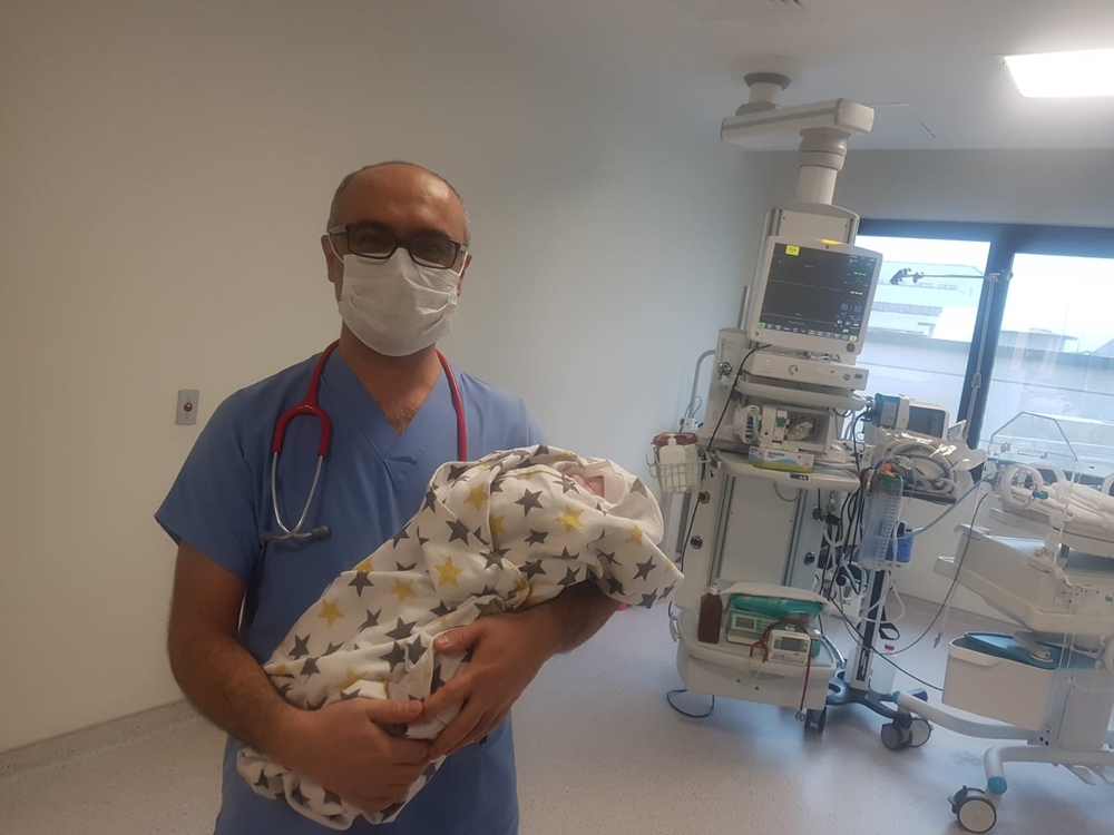 Bursa’da 18 günlük bebek korona virüsü yendi