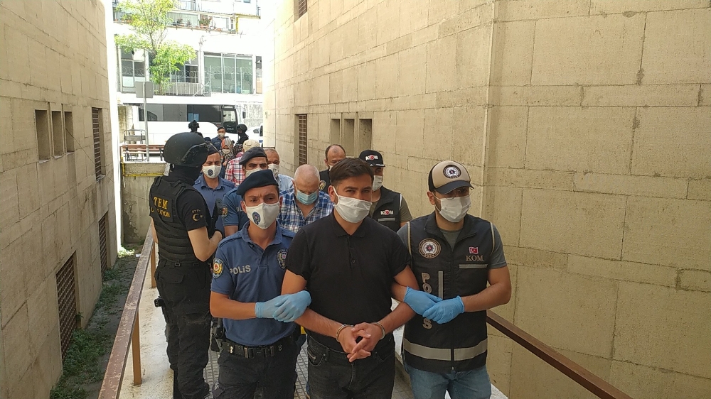 Bursa’da FETÖ operasyonunda 8 tutuklama