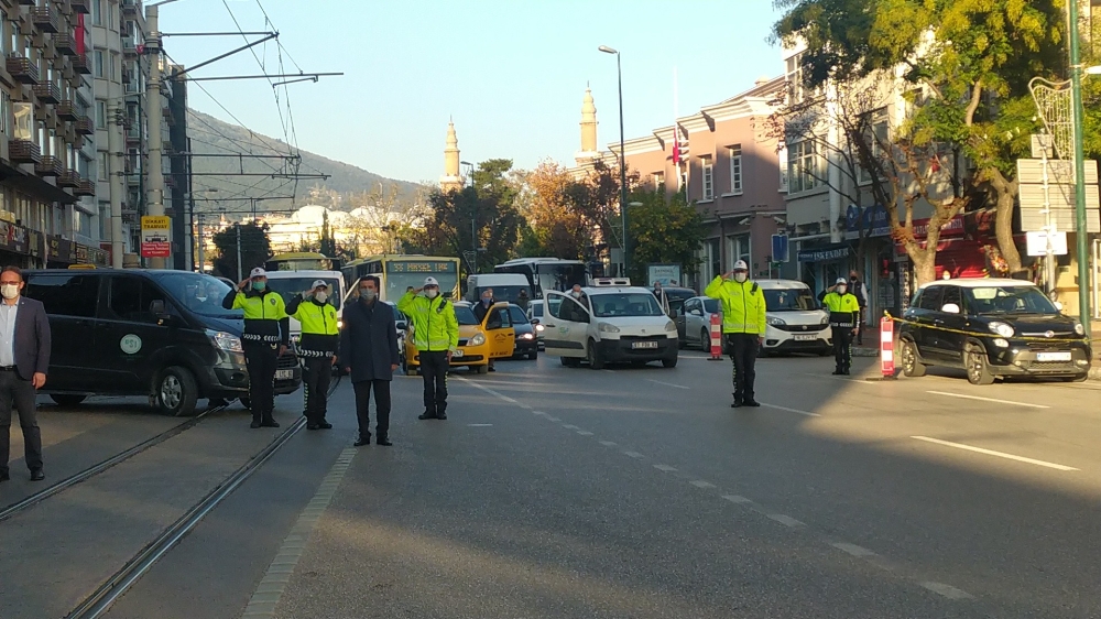 Bursa’da hayat 09.05’te durdu