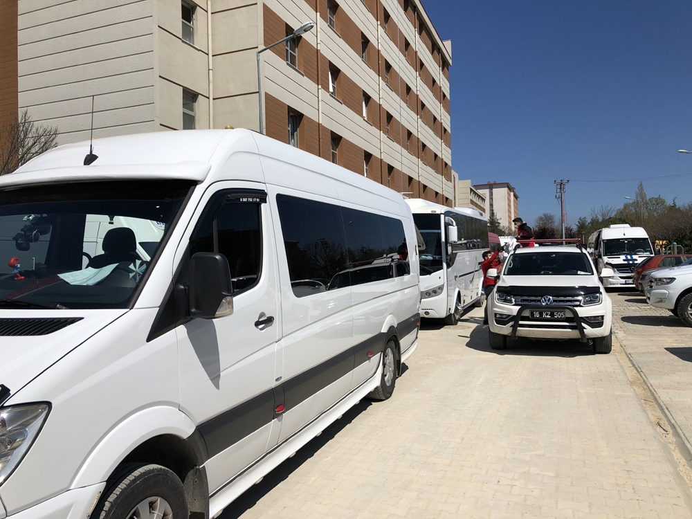 Bursa’da karantina yurtları tahliye edilmeye devam ediyor