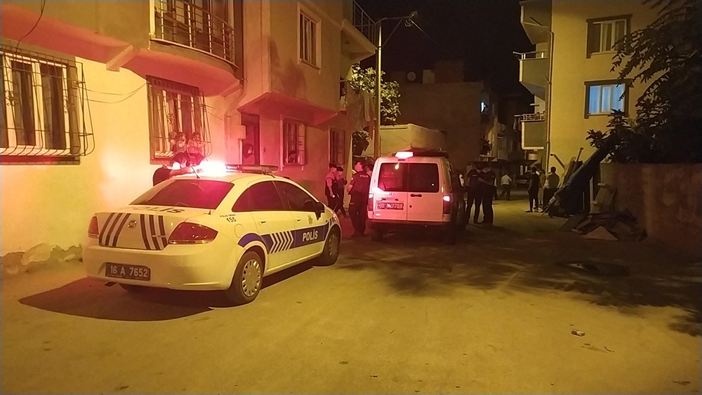 Bursa’da korona halayına polis baskını