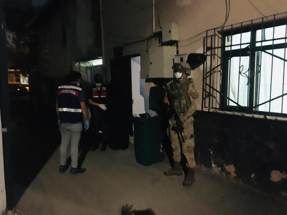 Bursa’da MİT ve jandarma operasyonu: 2 terör üyesi gözaltına alındı