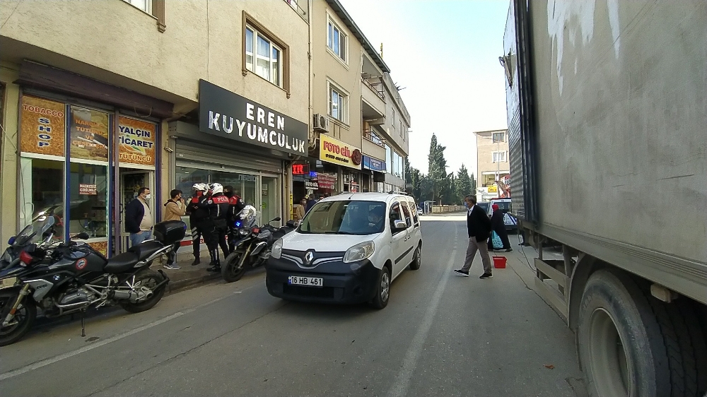 Bursa’da pompalı tüfekle kuyumcu soygunu