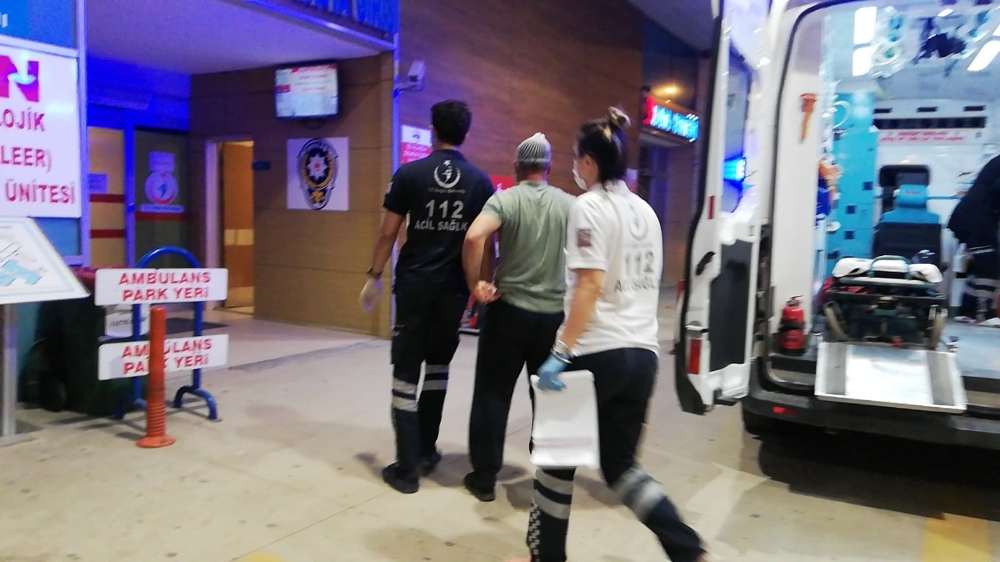 Bursa’da silahlı, keserli sopalı kavgada ortalık karıştı
