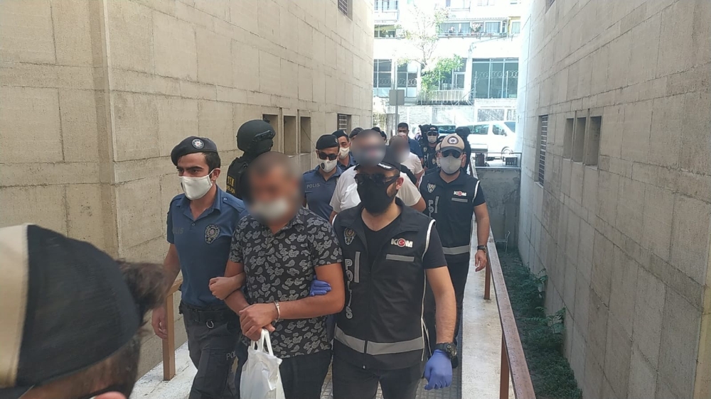 Bursa’da tefecilik suçundan adliyeye sevk edilen 9 kişi tutuklandı
