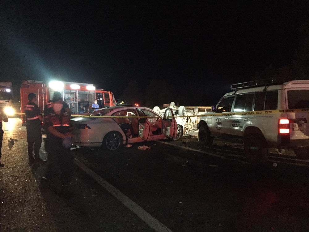 Bursa’da trafik kazası: 4 ölü 6 yaralı