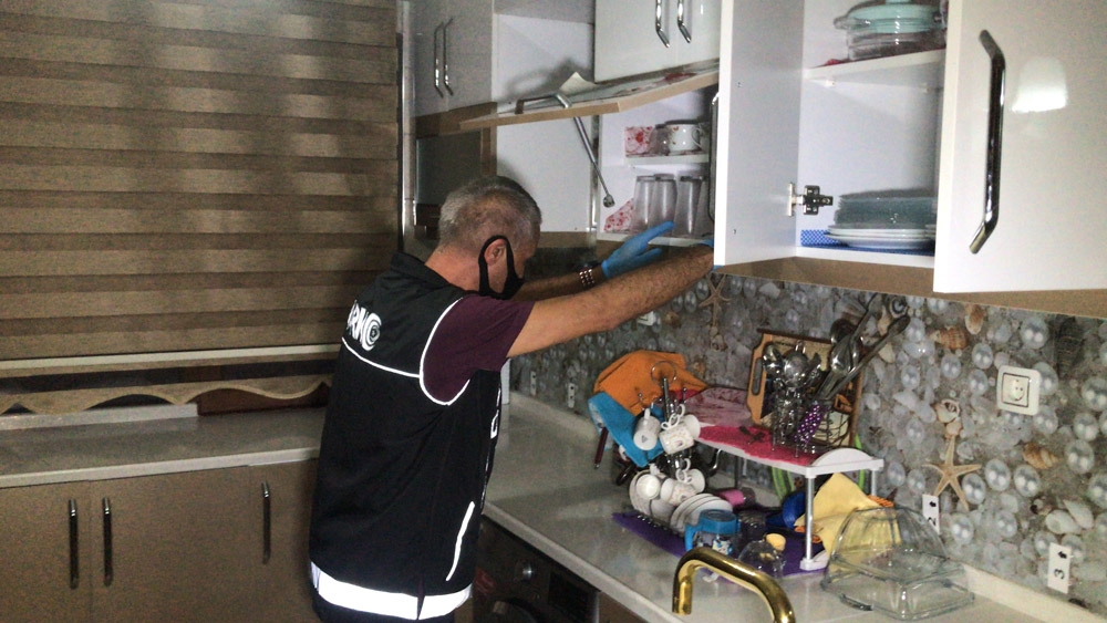 Bursa’da uyuşturucu satıcılarına nefes kesen operasyon