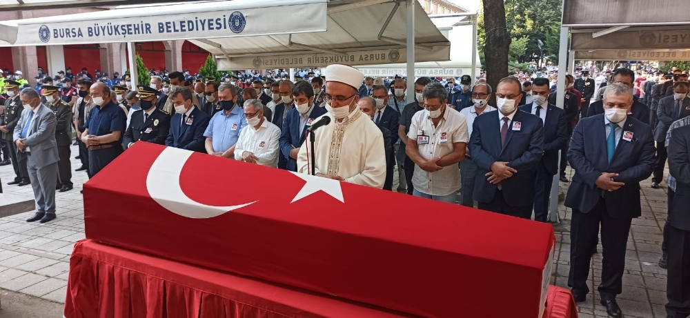 Bursalı şehit polis son yolculuğuna uğurlandı