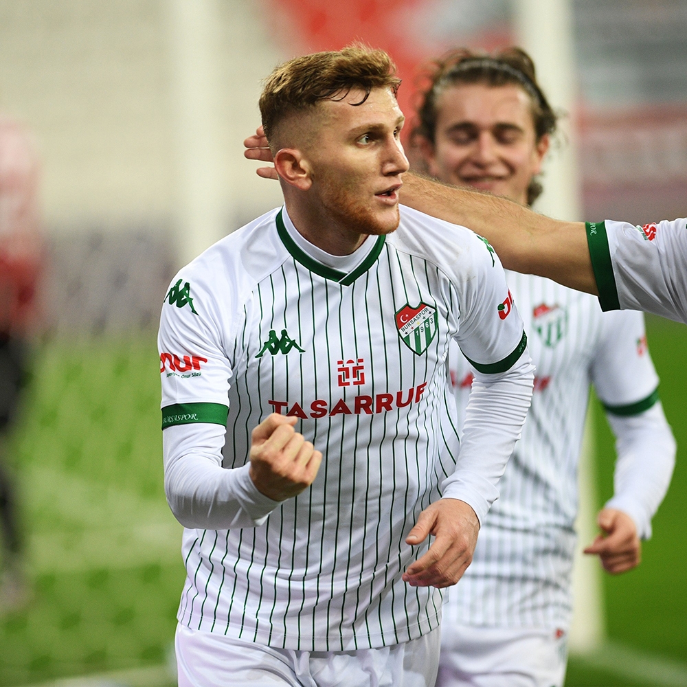 Bursaspor, Antalyaspor’un 8 galibiyet önünde