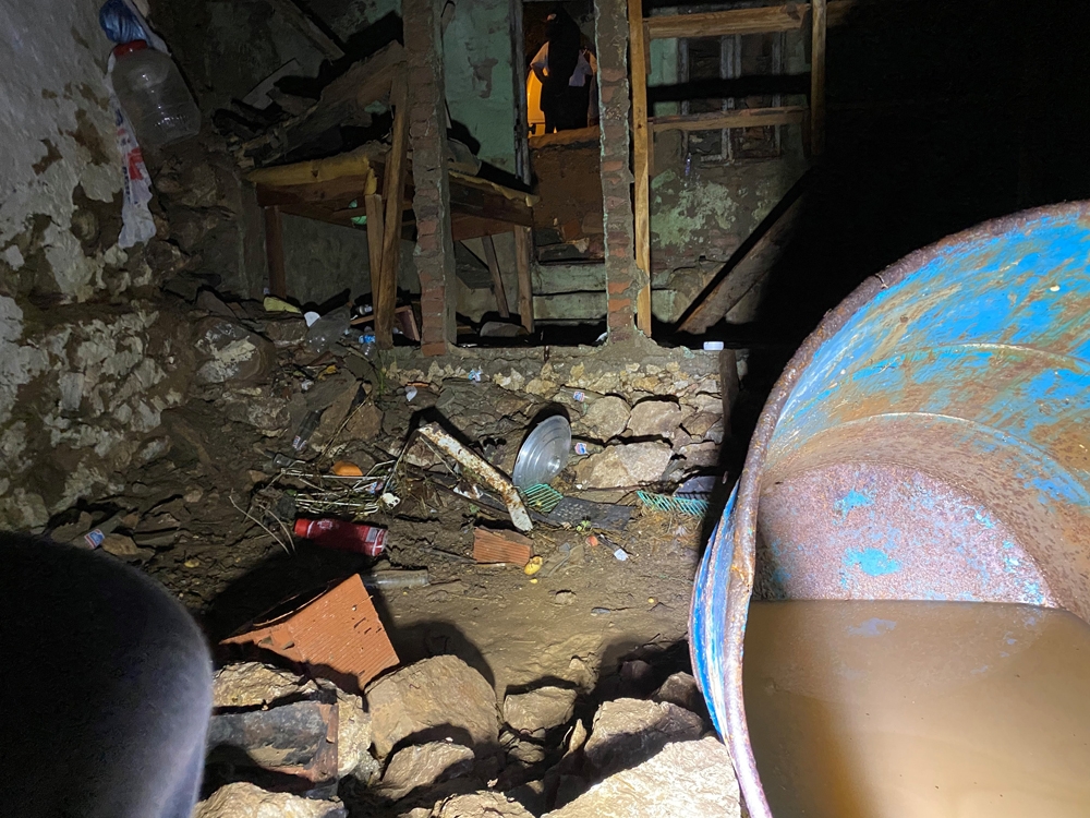 Bursa’yı sel aldı, 350 yıllık köy sel sularına böyle teslim oldu