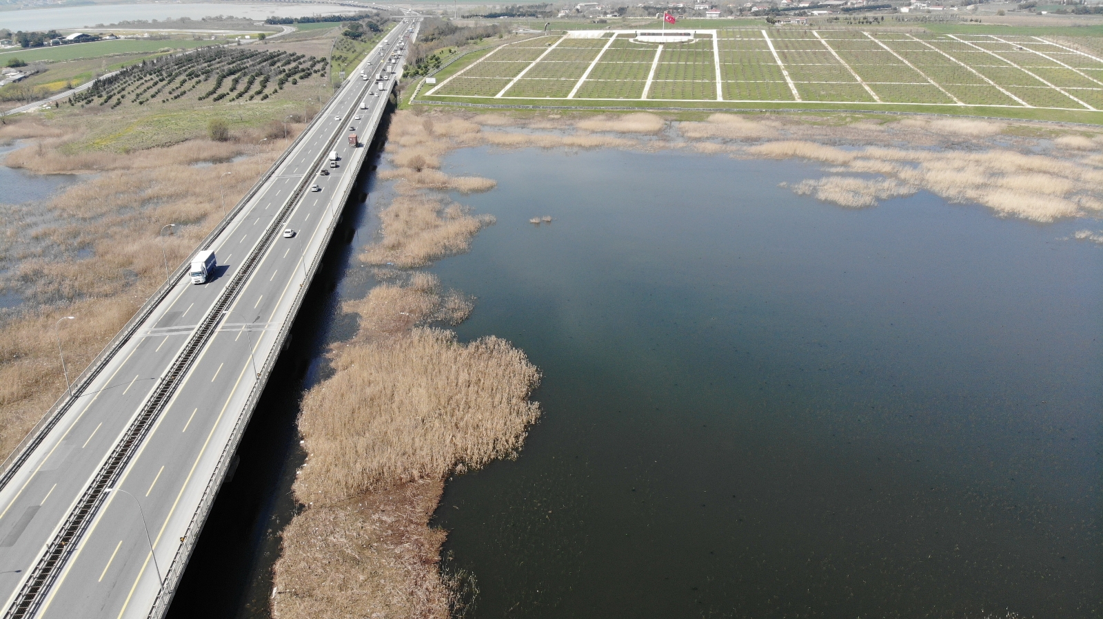 Büyükçekmece Gölü’nde su seviyesi yüzde 76’yı geçti