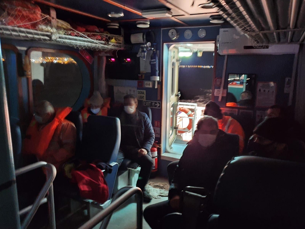 Büyükçekmece’de balıkçı teknesi battı: 8 balıkçı kurtarıldı