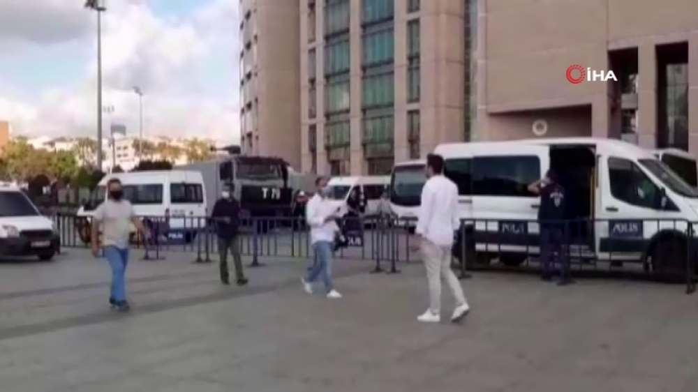 Çağlayan Adliyesi önünde silahlı çatışma:4 gözaltı