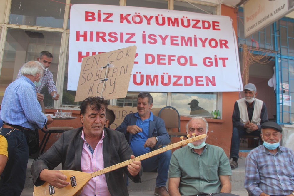 Çalınan 50 senelik sazı için türkü yazdı