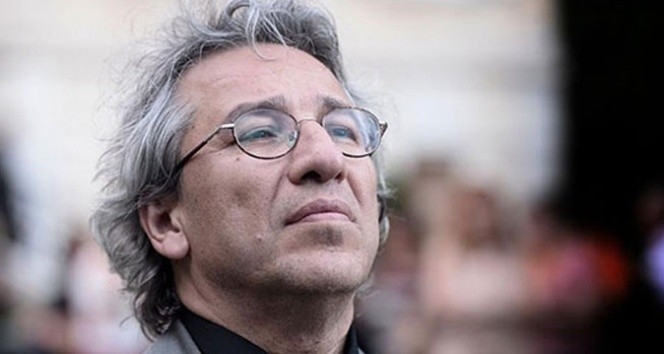 Can Dündar’ın 27 yıl 6 ay hapisle cezalandırılmasına karar verildi