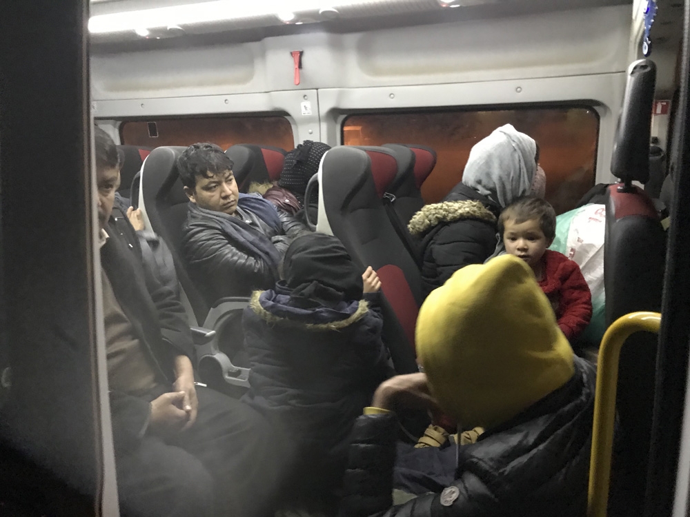 Çanakkalede 100 Mülteci Yakalandı