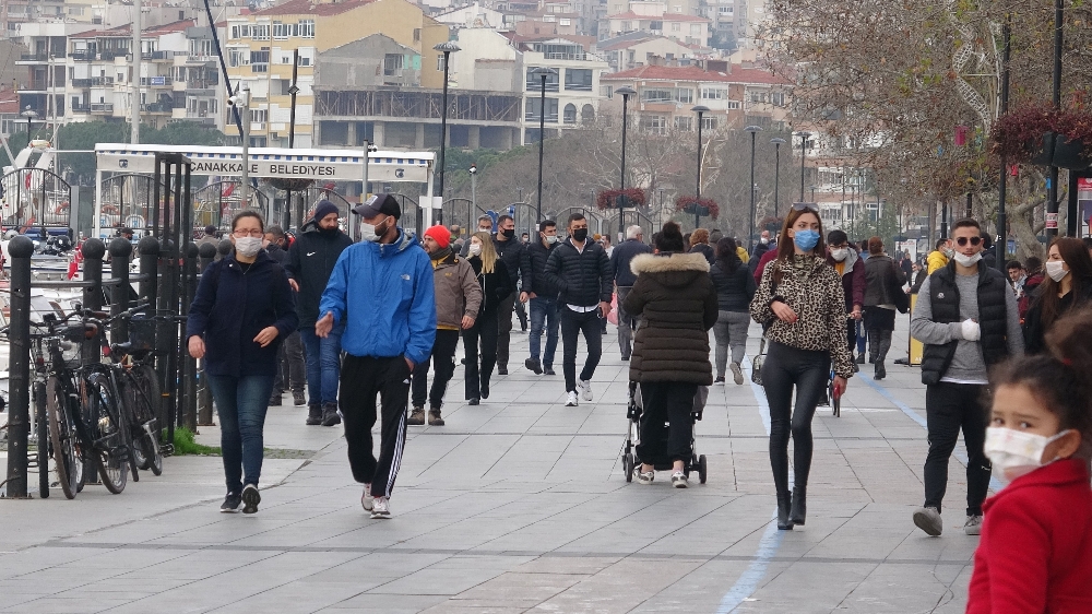 Çanakkale’de 80 saatlik kısıtlamanın ardından kordon doldu taştı