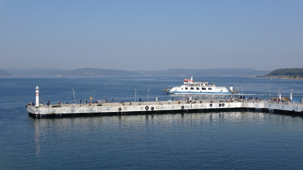 Çanakkale’de koronavirüs nedeniyle feribot seferleri azaltıldı