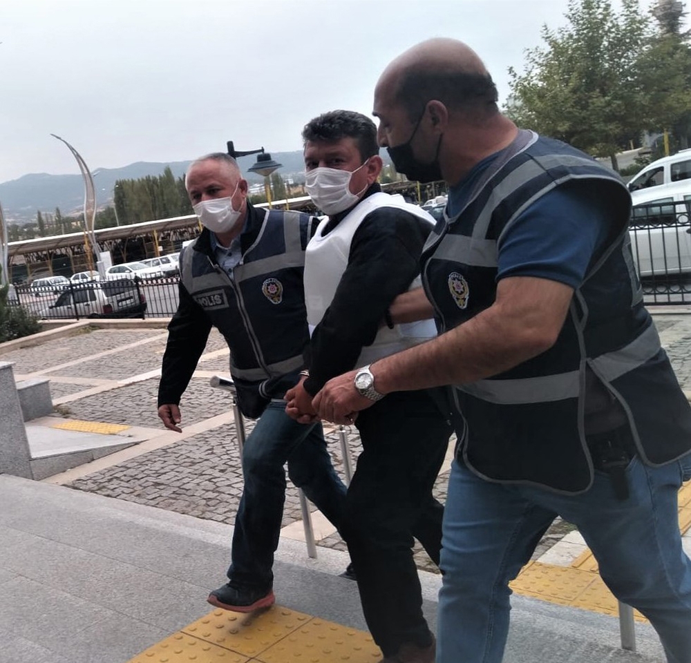 Canlı yayında kayınpederini öldürdüğünü itiraf eden zanlı tutuklandı