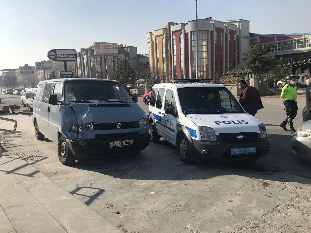 Çarptığı kadının ölümüne neden olan ehliyetsiz sürücüyü vatandaşın takibi yakalattı