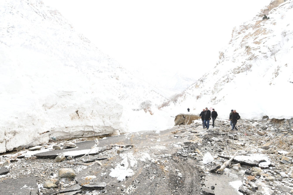 Çatak’ın dünya ile bağlantısı kesildi