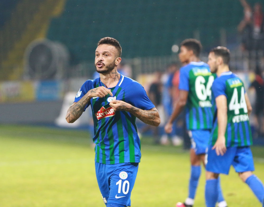 Çaykur Rizespor evinde üsütnlük sağladı