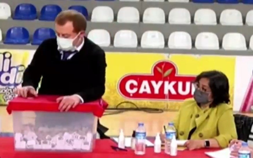 ÇAYKUR’a alınacak mevsimlik işçilerin kura çekiminde hile iddiası ortalığı karıştırdı