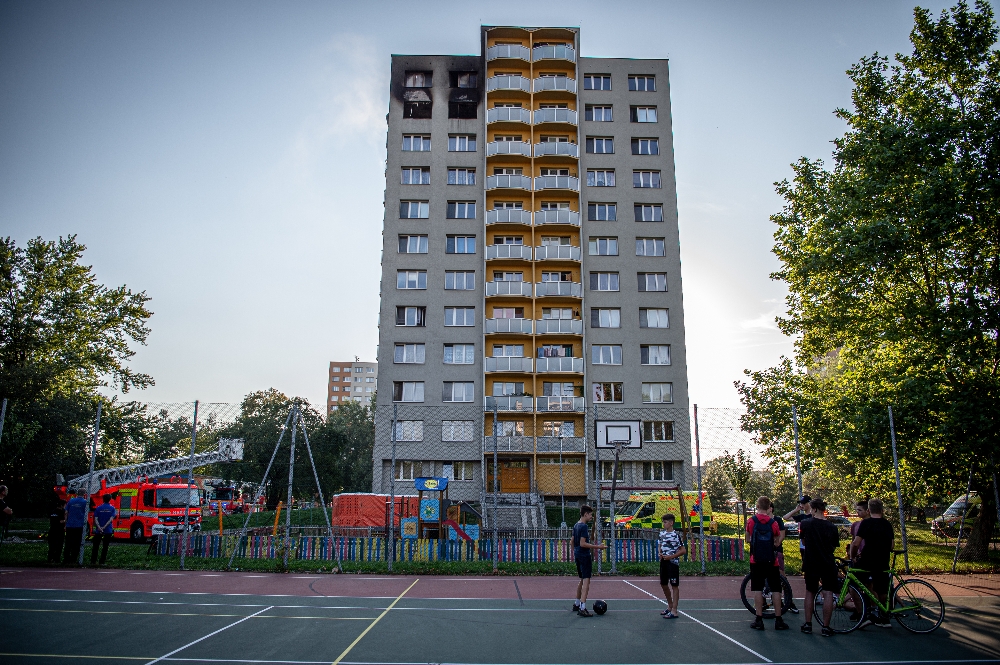 Çekya’da apartman yangını: 11 ölü