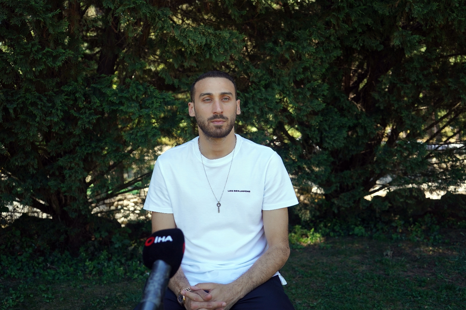 Cenk Tosun’dan futbolu Beşiktaş’ta bırakma cevabı: 