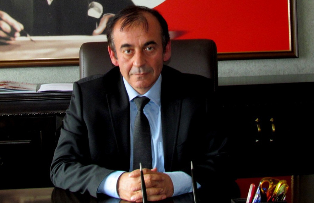 Çeşme Kaymakamı Hacı Mehmet Kara, İçişleri Bakanlığı tarafından görevinden alındı