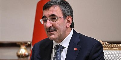 Cevdet Yılmaz: Kadınsız kalkınma da demokrasi de yarım kalır