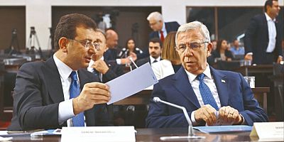 CHP'de trol kavgası: İtlerini üzerimden çek!