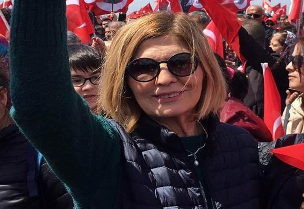 CHP Kadıköy ilçe kadın kolu yöneticisi korona virüsten hayatını kaybetti