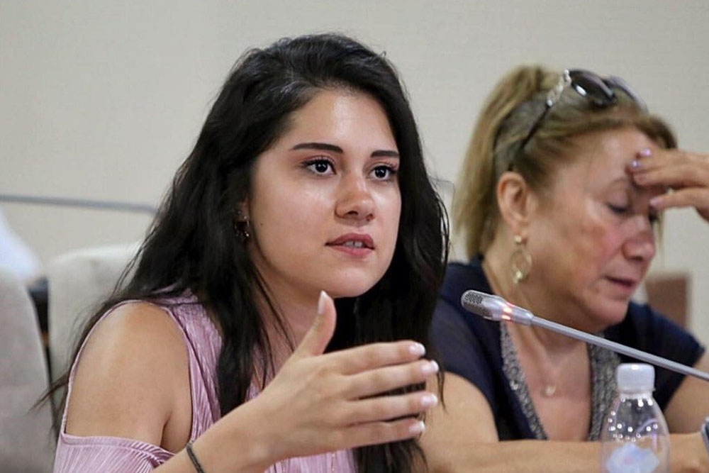 CHP’li meclis üyesi, Cumhurbaşkanı Erdoğan’a hakaretten gözaltına alındı