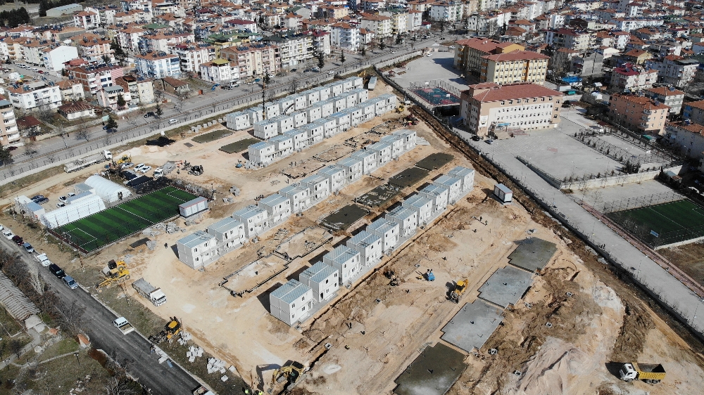 Çift katlı konteyner kent 5 gün sonra bitecek, 456 depremzede aile yerleşecek