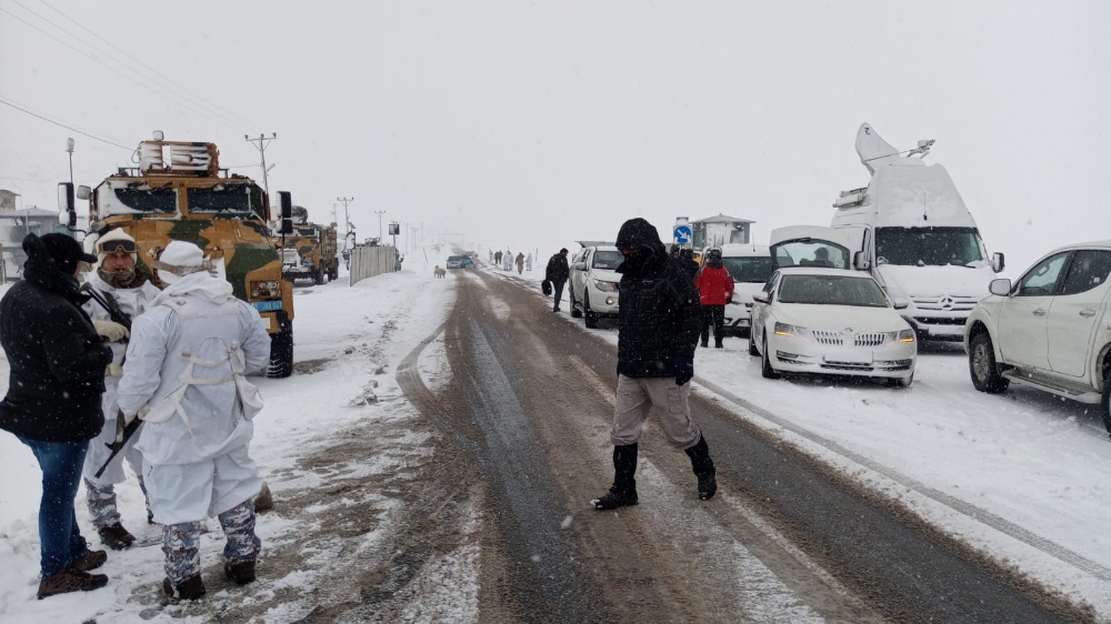 Çığ bölgesine geçişlere izin verilmiyor