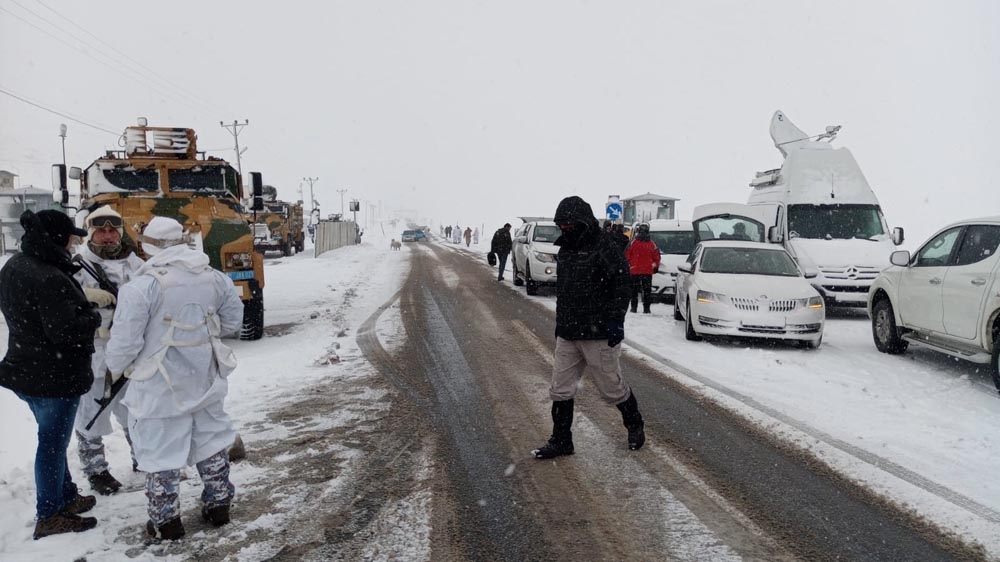 Çığ bölgesine teknik heyet ve kurtarma ekibi sevk edildi