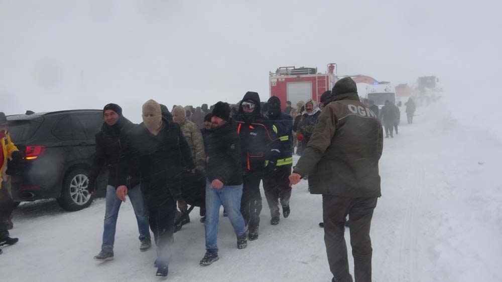 Çığ faciasında bir kişinin daha cansız bedenine ulaşıldı