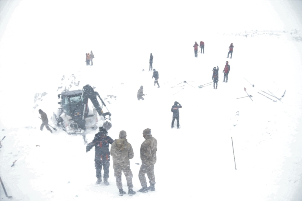Çığ faciasının yaşandığı bölgede ikinci çığ riski
