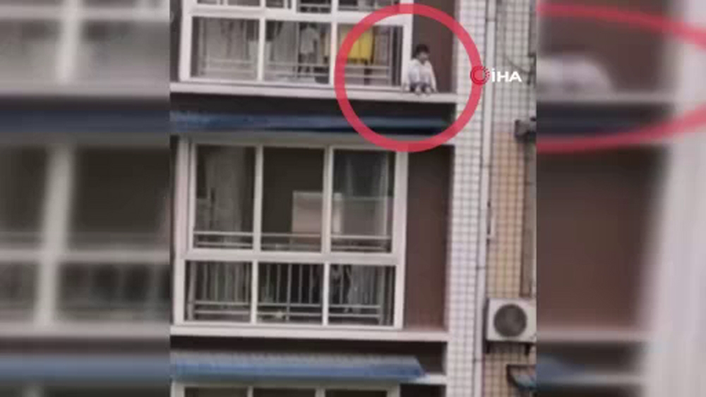 Çin’de 5 yaşındaki çocuk ölümden döndü