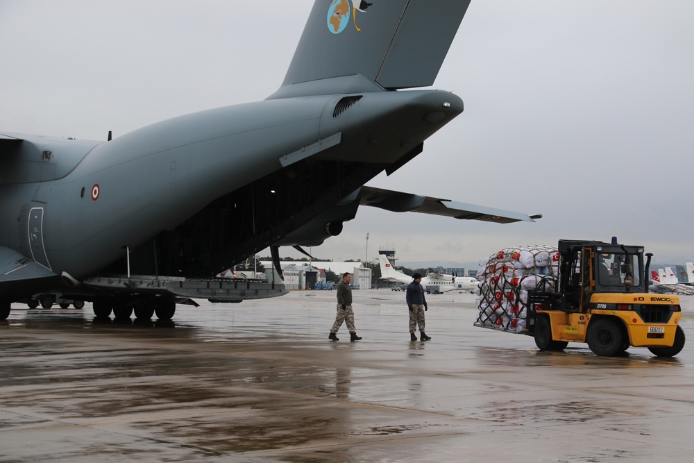 Çin’de bulunan 49 kişi Türkiye’ye getiriliyor