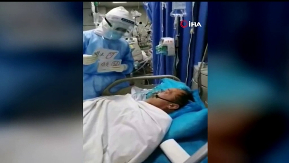 Çin’de virüs bulaşan hastalarla iletişime kartlı çözüm