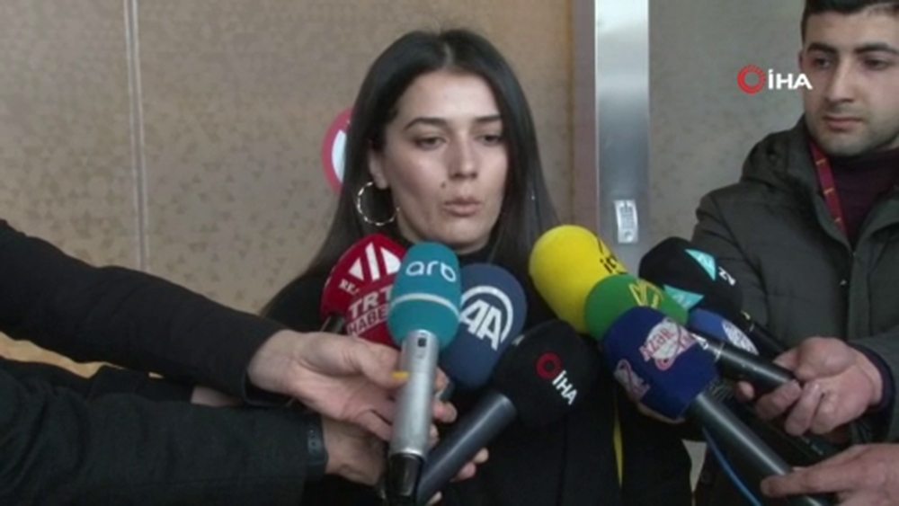 Çin’den tahliye edilen Azerbaycan vatandaşları Bakü’de