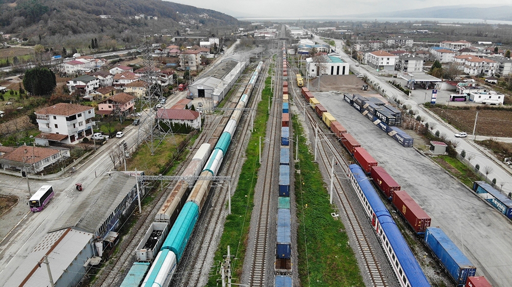 Çin’e gönderilen tren Sakarya’da havadan görüntülendi