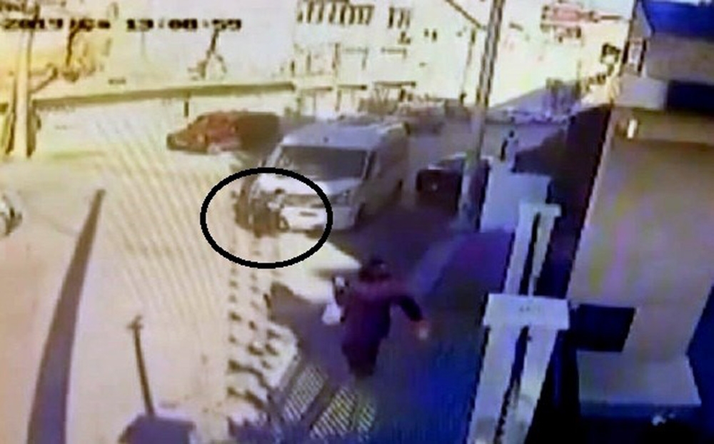 Çocuğunun Düştüğünü Sanan Aile Görüntüleri Görünce Dehşete Kapıldı