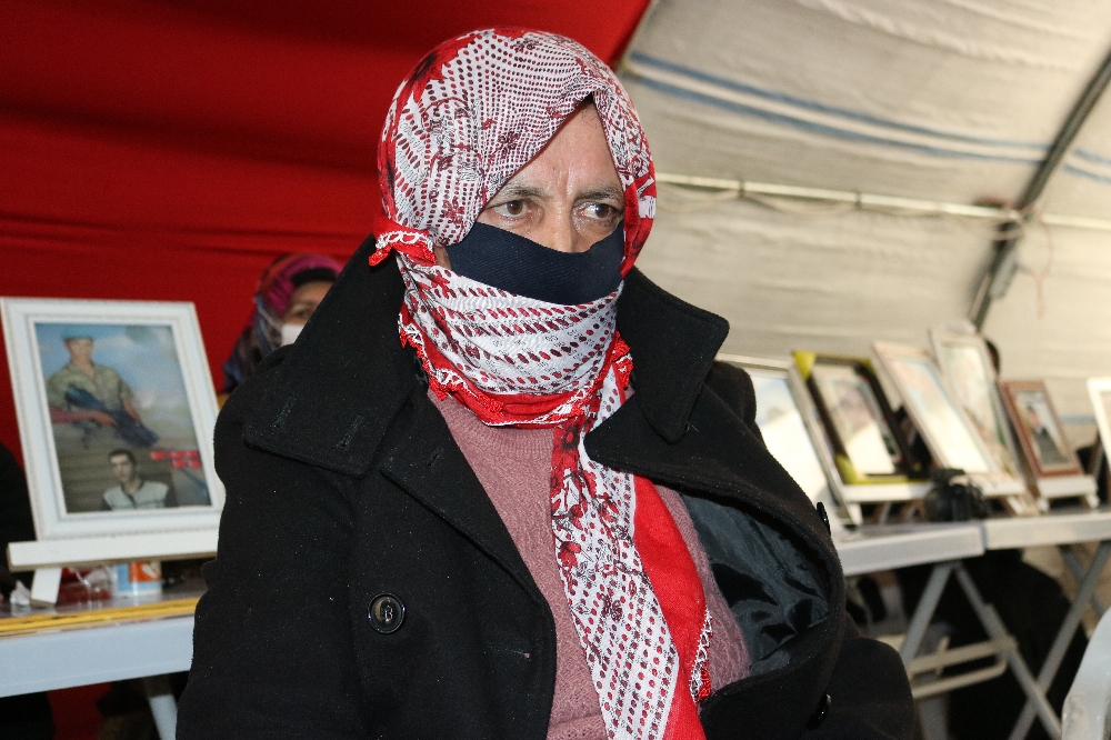 Çocuklarını terörün elinden kurtarmak isteyen aile sayısı her geçen gün artıyor