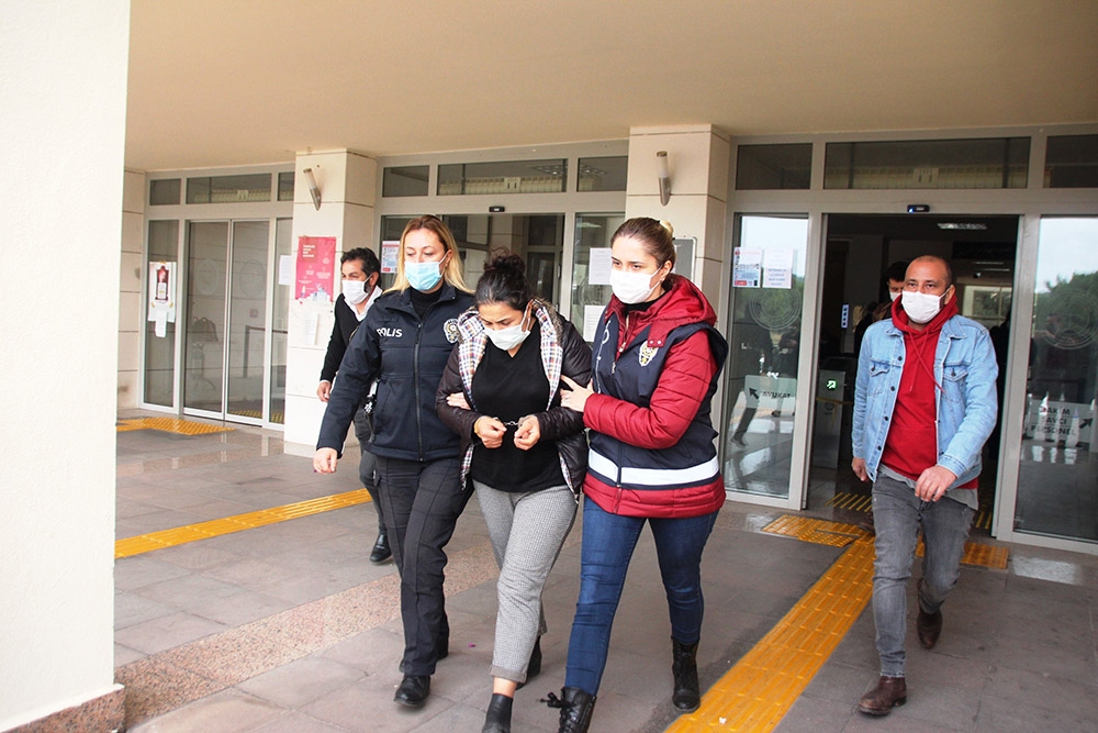 Çocuklarının gözü önünde kocasını öldüren kadın tutuklandı