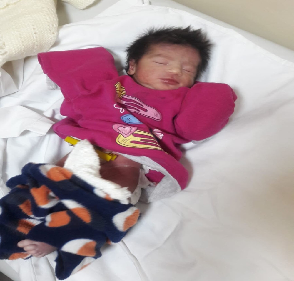 Çöp konteynerinde yeni doğmuş bebek bulundu