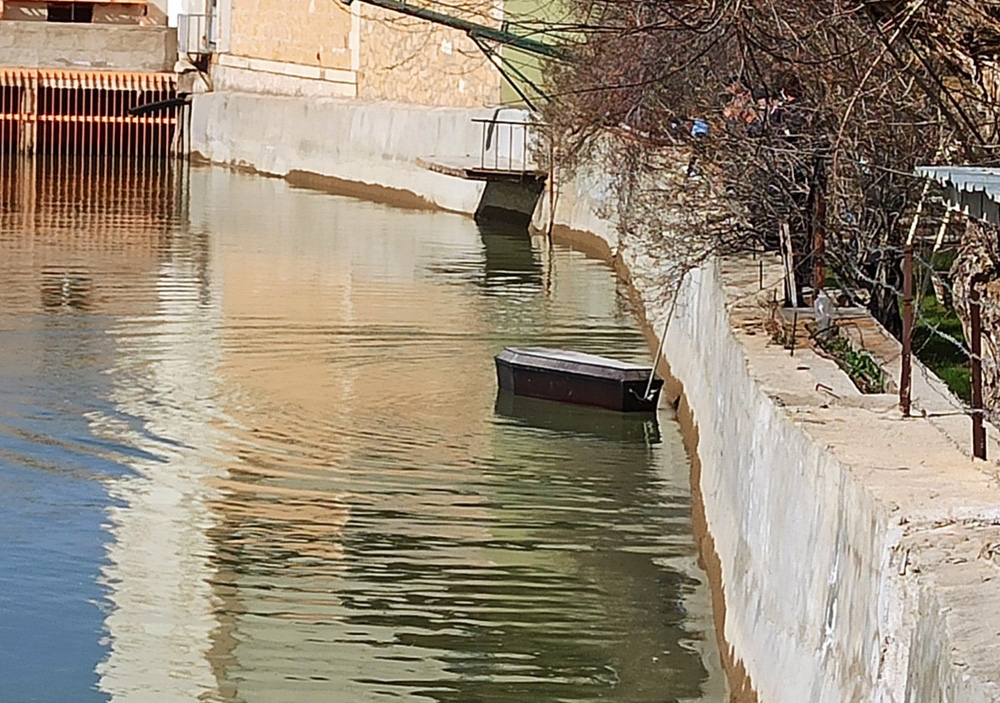 Çoruh Nehri’nde ilginç görüntü, yüzen tabutlar