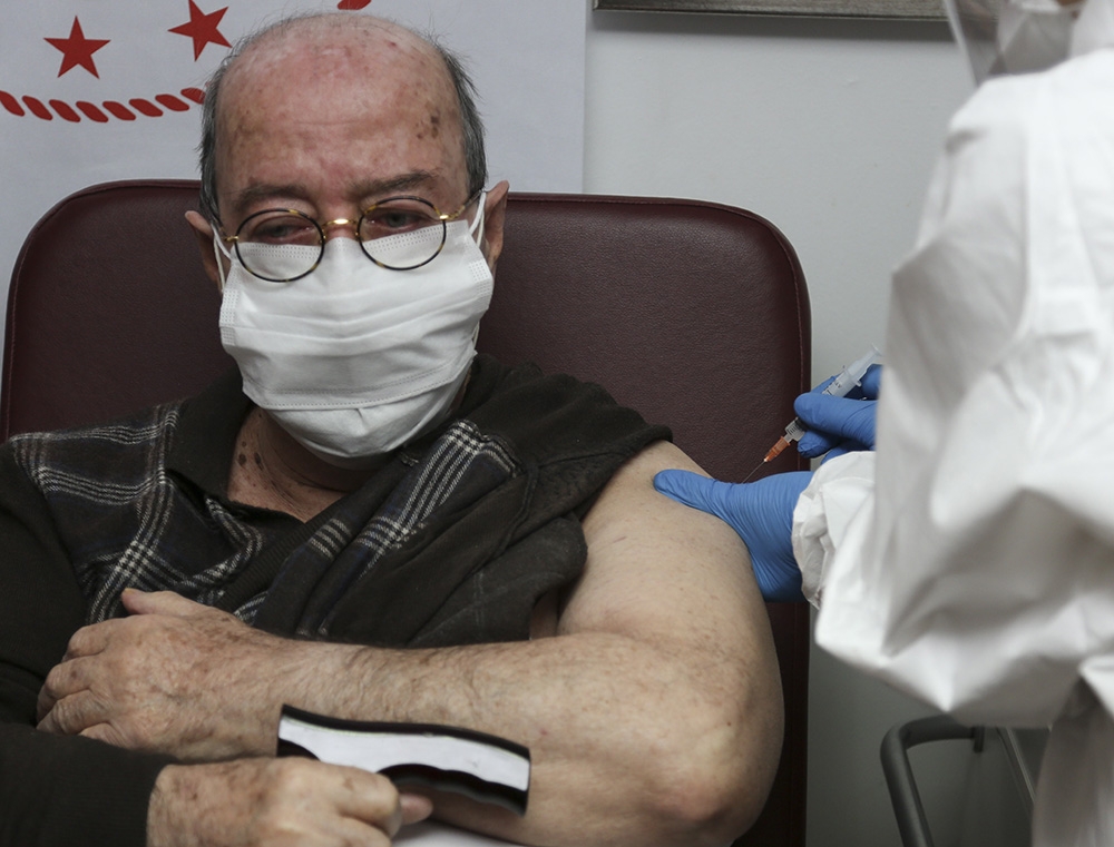 Covid-19 aşılamasında ikinci aşamaya geçildi